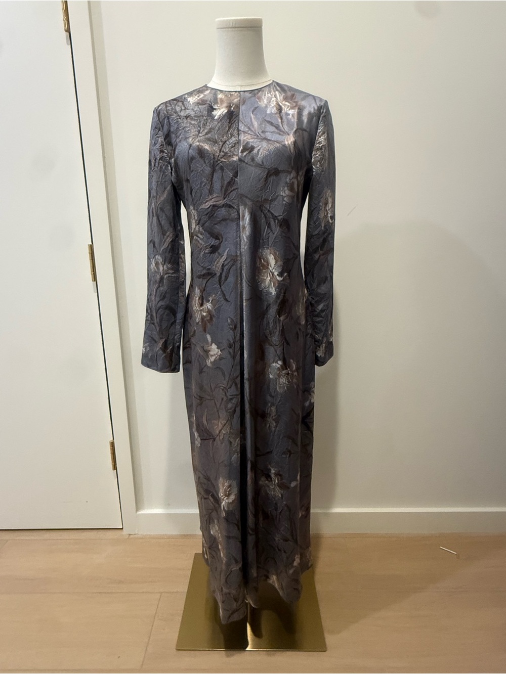 Vince Night Carnation Floral Dress Long Sleeve Midi Dress